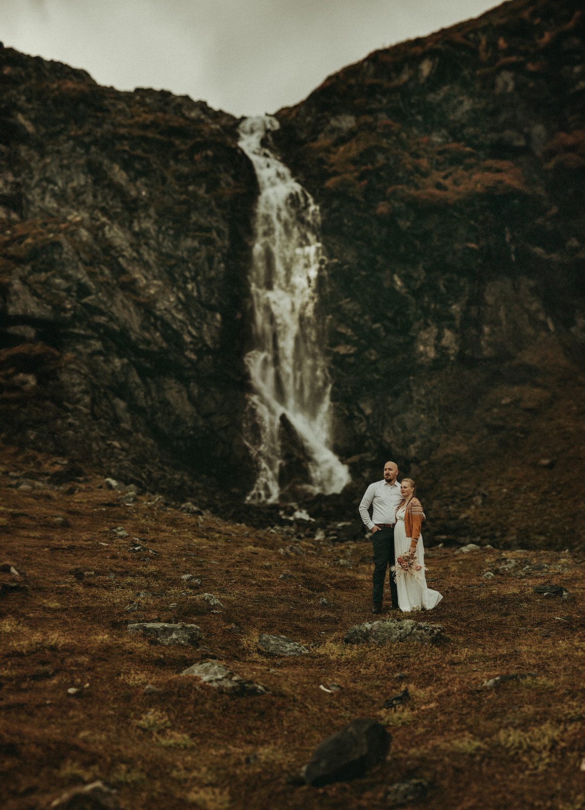 Waterfall elopement in Lyngen