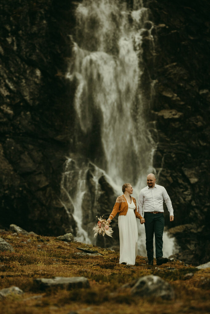 Waterfall elopement in Tromsø